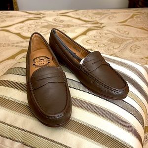 Cute loafers shoes. 🌺